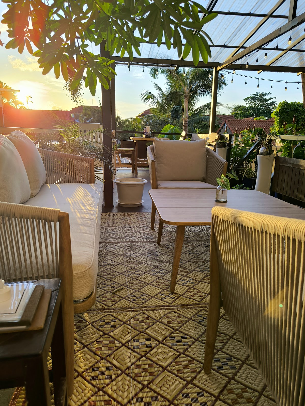 Cozy Restaurant
