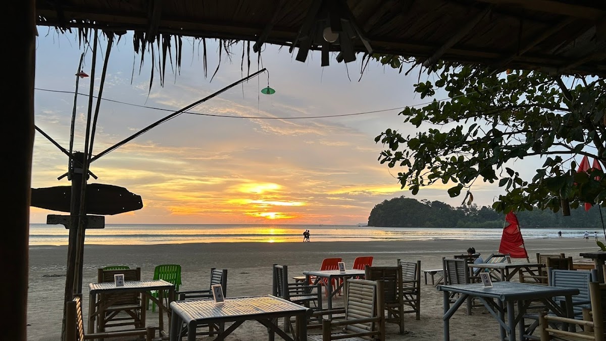Kaw Kwang Bistro