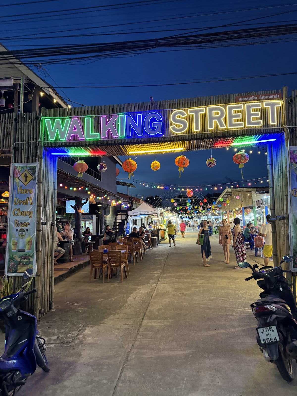 Saladan Walking Street